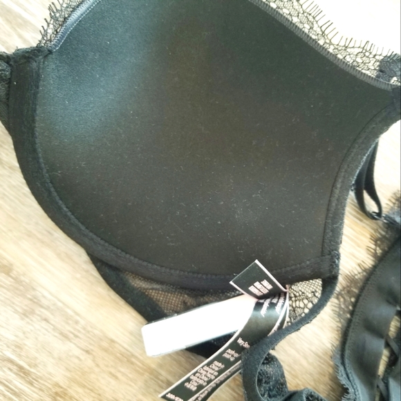 Victoria's Secret Very Sexy Push-up  Lace-Up Crisscross Front Closure Bra NWT - Picture 10 of 14